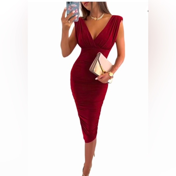Women's Sleeveless Deep V Neck Ruched Wrap
Bodycon Cocktail Midi Dress NWOT - Picture 2 of 3